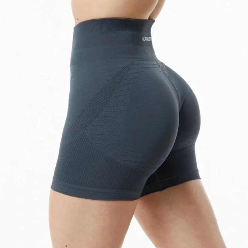 Alphalete Ozone Short Size XS